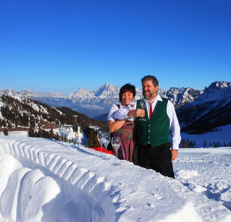 Rifugio Capanna Passo Valles ฟัลกาเด ภายนอก รูปภาพ