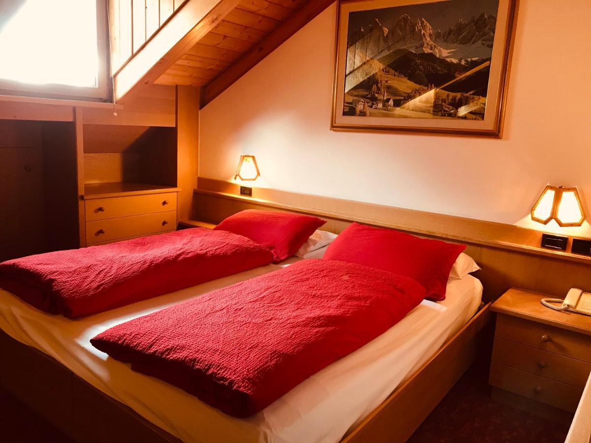 Rifugio Capanna Passo Valles ฟัลกาเด ภายนอก รูปภาพ
